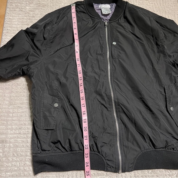 Peloton Quilted Jacket Unisex Large - Picture 5 of 7